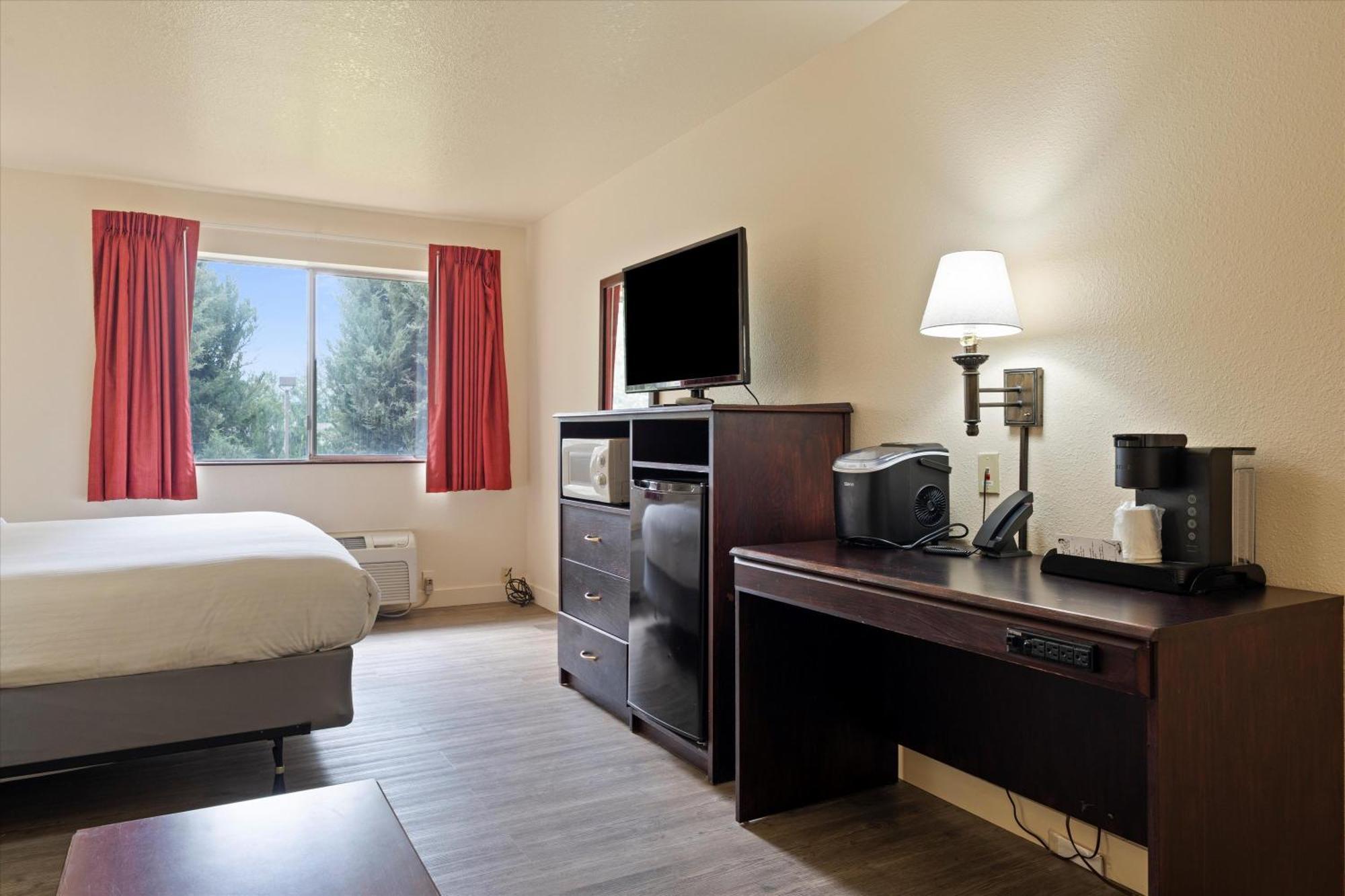 Quincy Inn And Suites 외부 사진