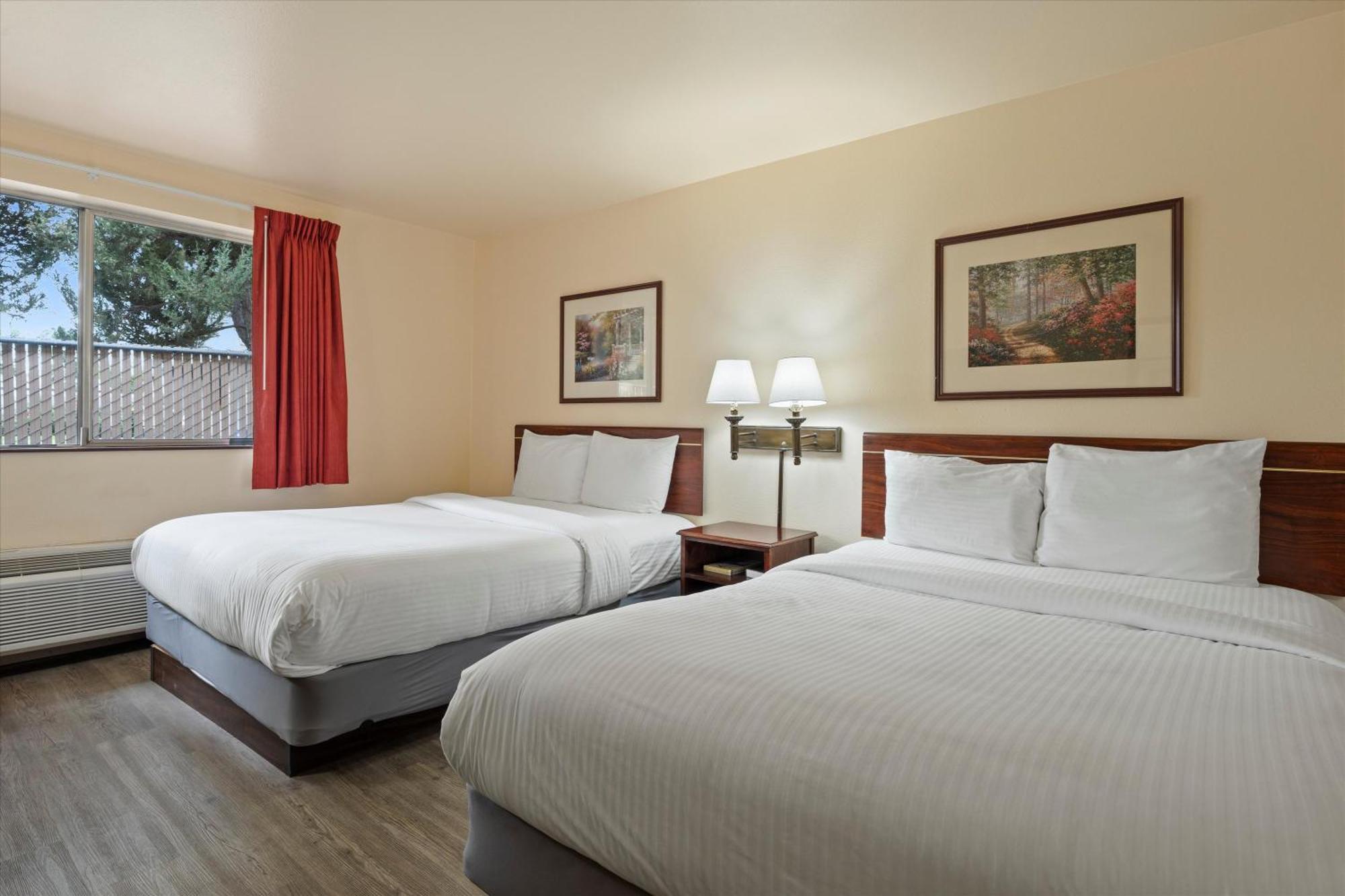 Quincy Inn And Suites 외부 사진