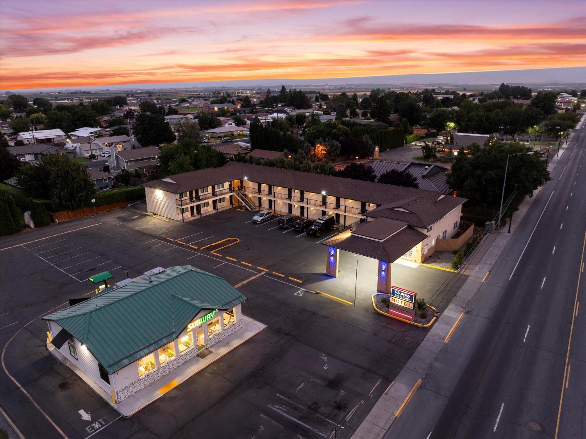 Quincy Inn And Suites 외부 사진
