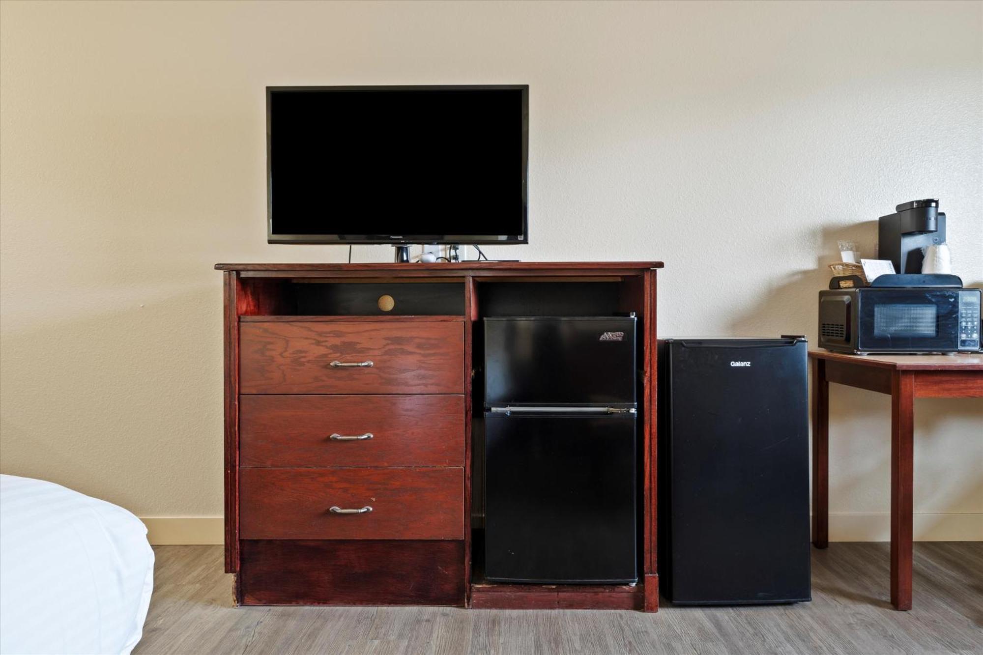 Quincy Inn And Suites 외부 사진