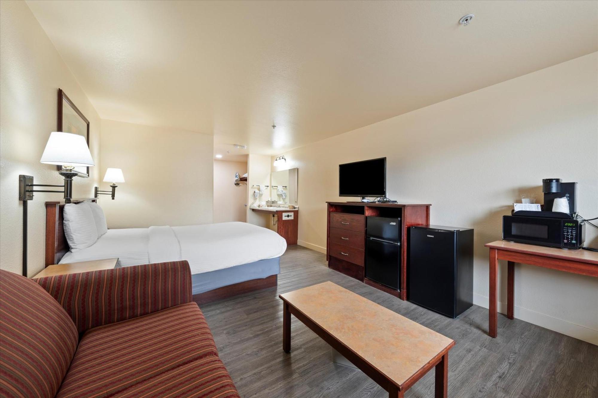 Quincy Inn And Suites 외부 사진