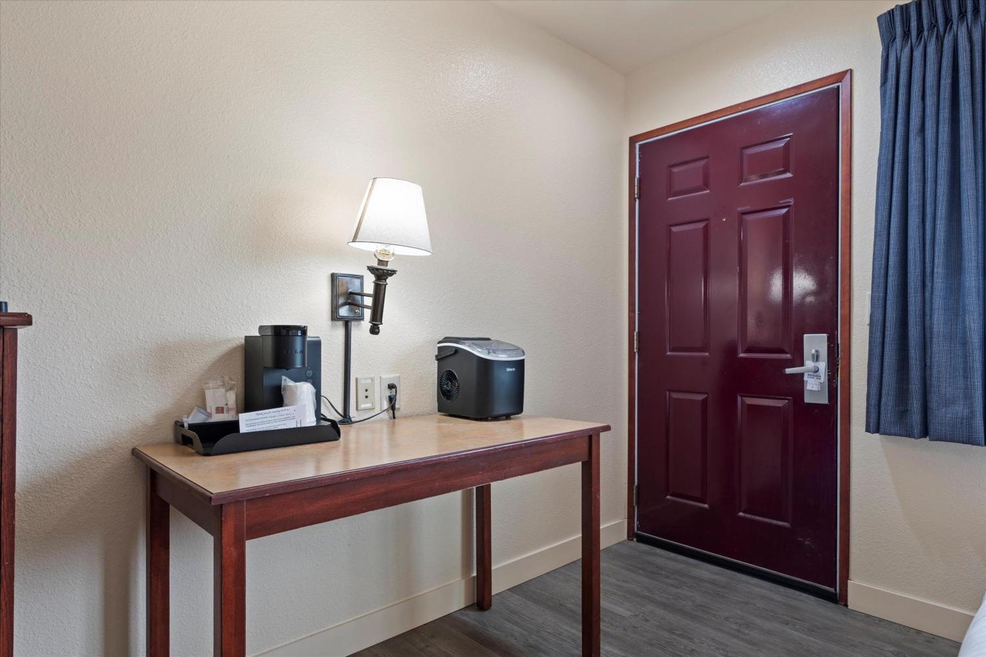 Quincy Inn And Suites 외부 사진